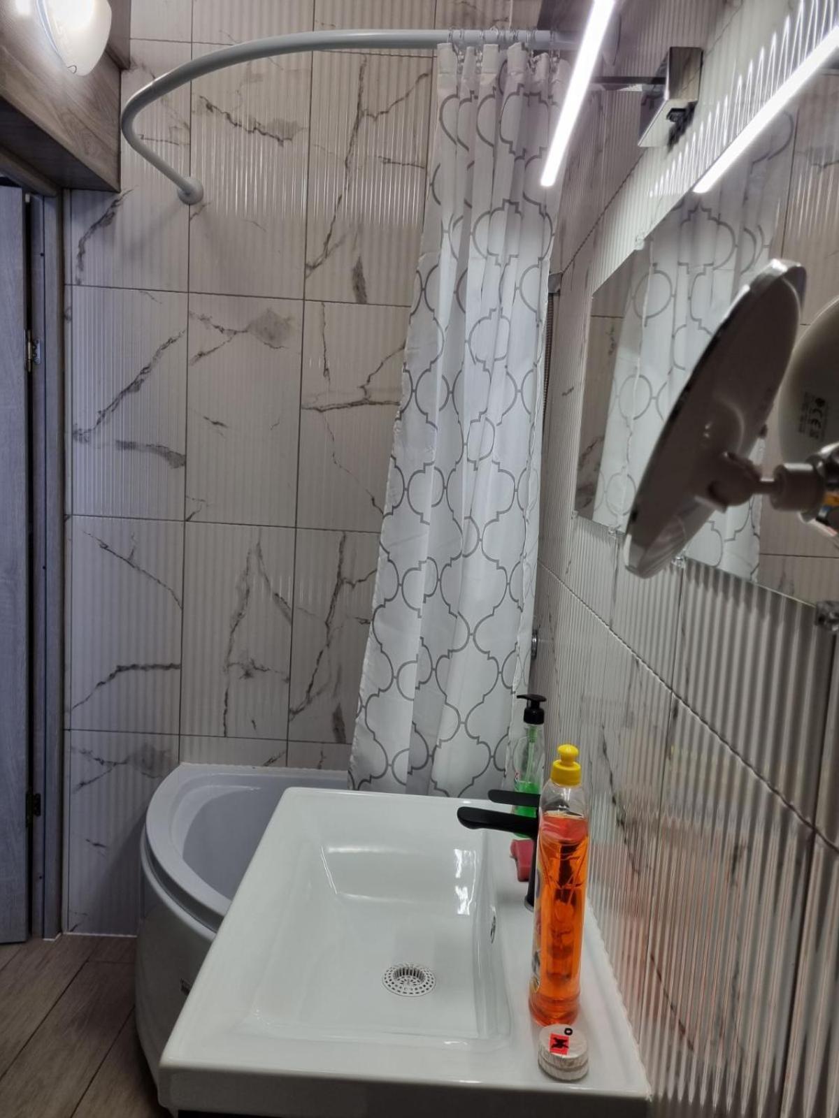 Apartment Centru Chişinǎu Buitenkant foto